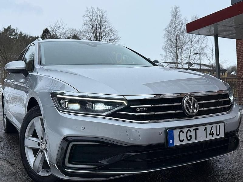 Begagnad VW Passat 218 HK (160 kW) 2019 Silver Kombi