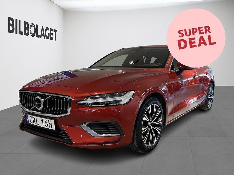 Röd Begagnad 2022 Volvo V60 Core Kombi | 384 500 kr (Bra pris) - Bild 1/4