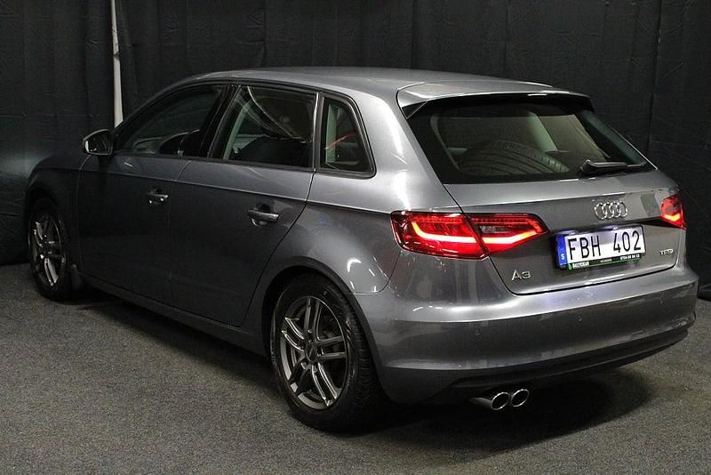 Begagnad Audi A3 Sportback 179 HK (131 kW) 2013 Grå Halvkombi