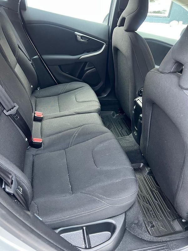 Begagnad Volvo V40 152 HK (111 kW) 2018