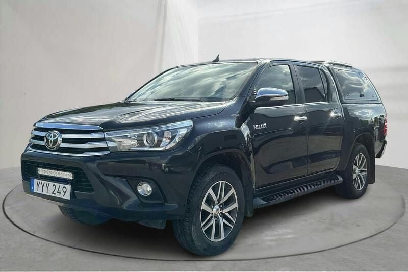 Svart Begagnad 2017 Toyota HiLux Pickup | 310 000 kr - Bild 1/4
