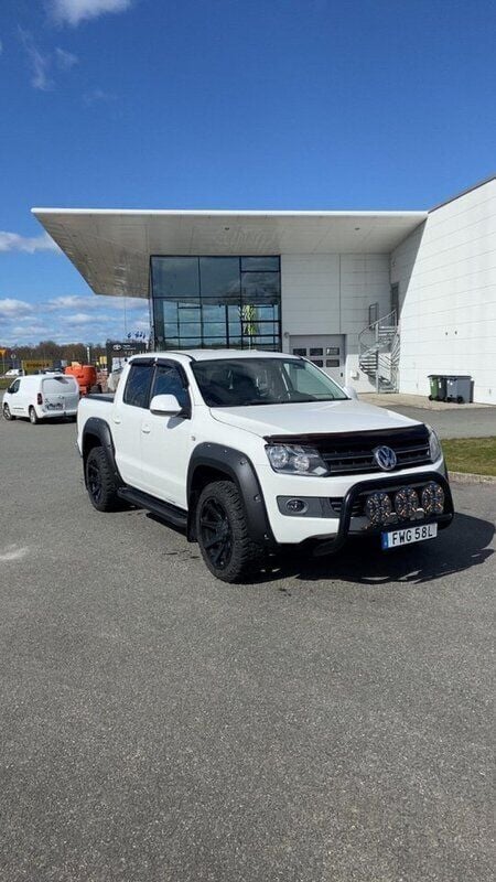 Vit Begagnad 2015 VW Amarok Highline Pickup | 235 000 kr (Bra pris) - Bild 1/4