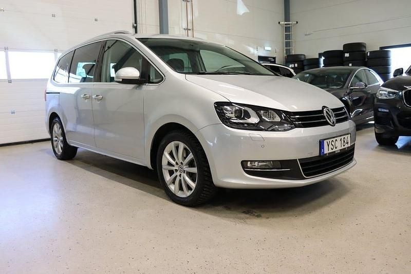 Begagnad VW Sharan GT 184 HK (135 kW) 2017 Silver Minibuss
