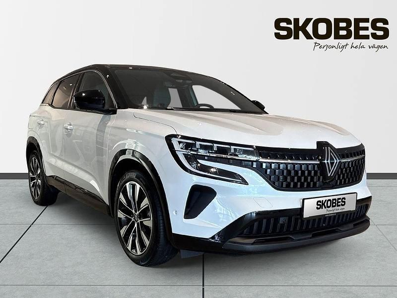 Vit Begagnad 2025 Renault Austral Techno SUV | 409 900 kr - Bild 1/3