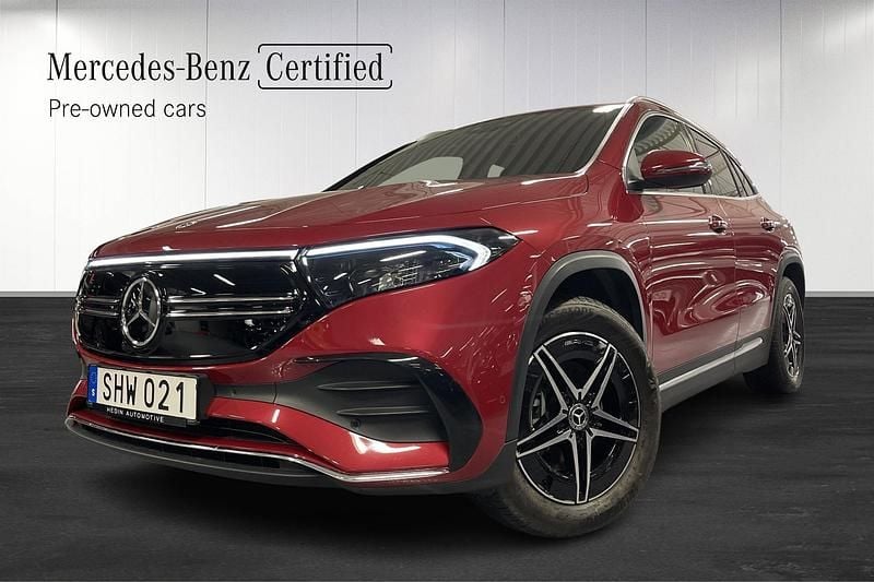 Röd Begagnad 2023 Mercedes EQA300 Premium SUV | 449 900 kr (Marknadspris) - Bild 1/4