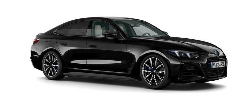 Svart Ny 2024 BMW i4 Comfort Edition Sedan | 732 400 kr (Superpris) - Bild 1/4