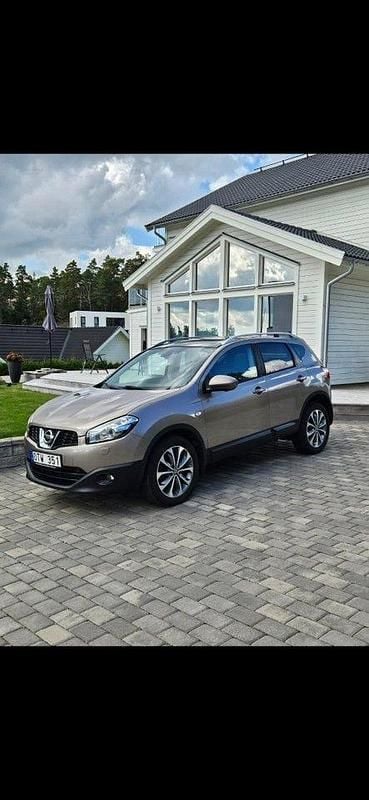 Begagnad 2012 Nissan Qashqai Tekna SUV | 64 900 kr (Marknadspris) - Bild 1/4