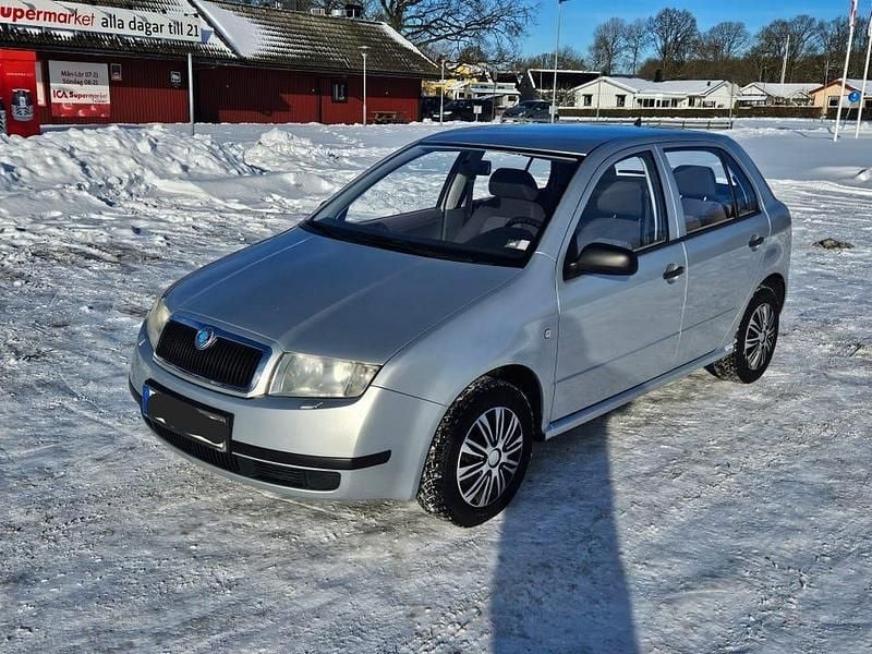 Begagnad 2003 Skoda Fabia | 17 900 kr (Marknadspris) - Bild 1/4