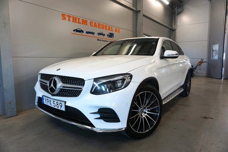 Vit Begagnad 2017 Mercedes GLC220 AMG SUV | 354 900 kr - Bild 1/4