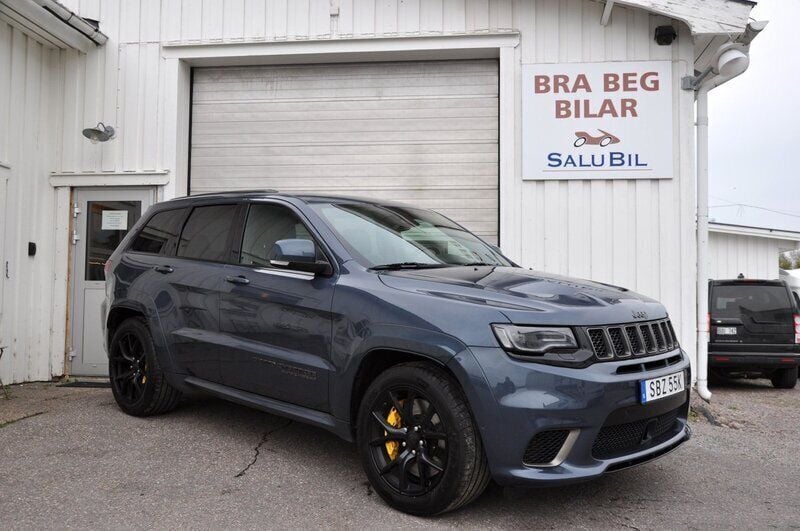 Blå Begagnad 2019 Jeep Grand Cherokee SRT SUV | 849 000 kr - Bild 1/4