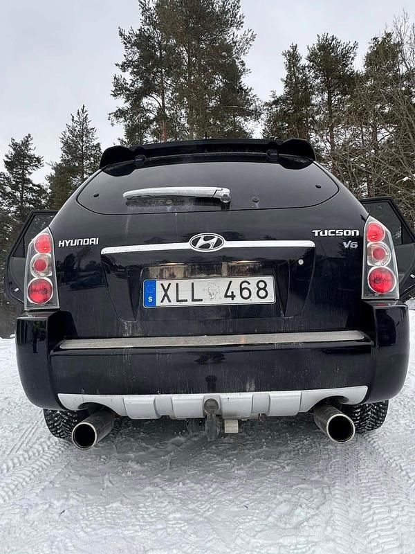 Begagnad Hyundai Tucson 175 HK (128 kW) 2006 SUV