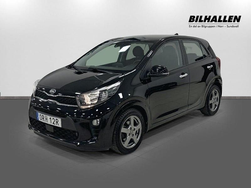Svart Begagnad 2021 Kia Picanto Halvkombi | 119 900 kr (Marknadspris) - Bild 1/4