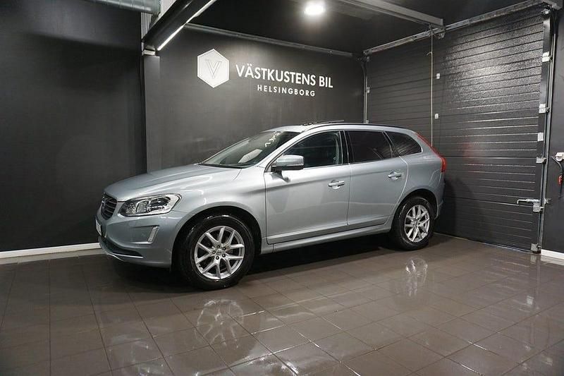 Begagnad Volvo XC60 Momentum 163 HK (119 kW) 2013 Silver SUV