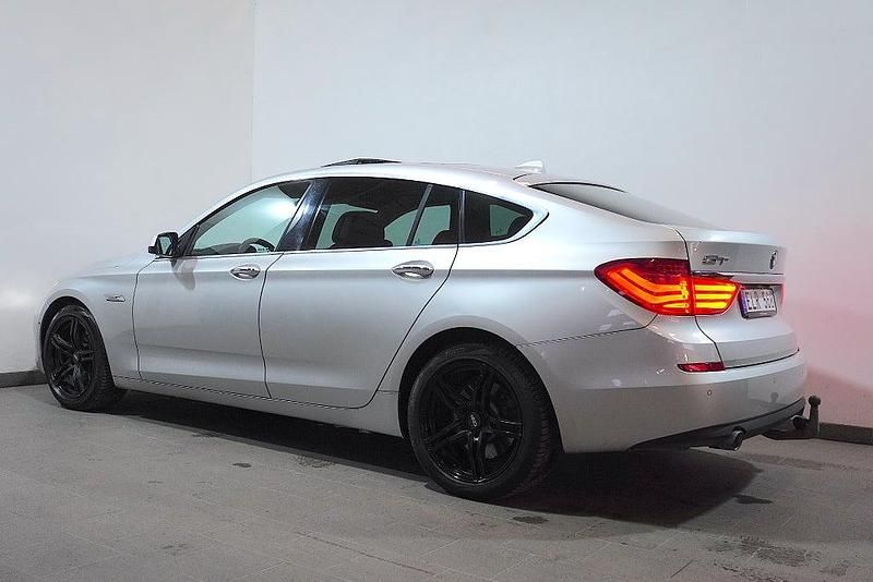Begagnad BMW 535 Gran Turismo 299 HK (219 kW) 2010 Ljusgrå Halvkombi
