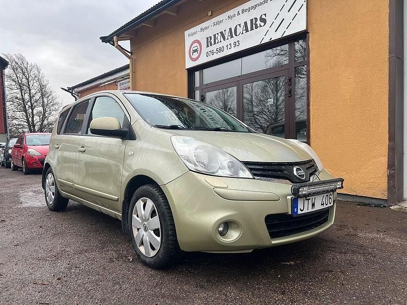 Begagnad Nissan Note 88 HK (64 kW) 2009 Gul Halvkombi