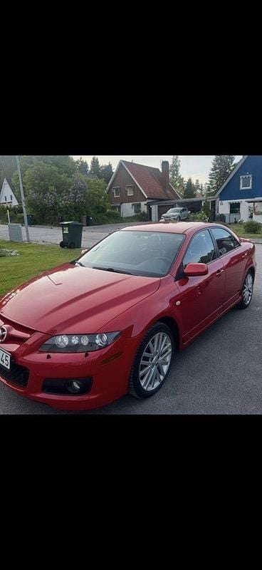Röd Begagnad 2006 Mazda 6 Sedan | 40 000 kr - Bild 1/4