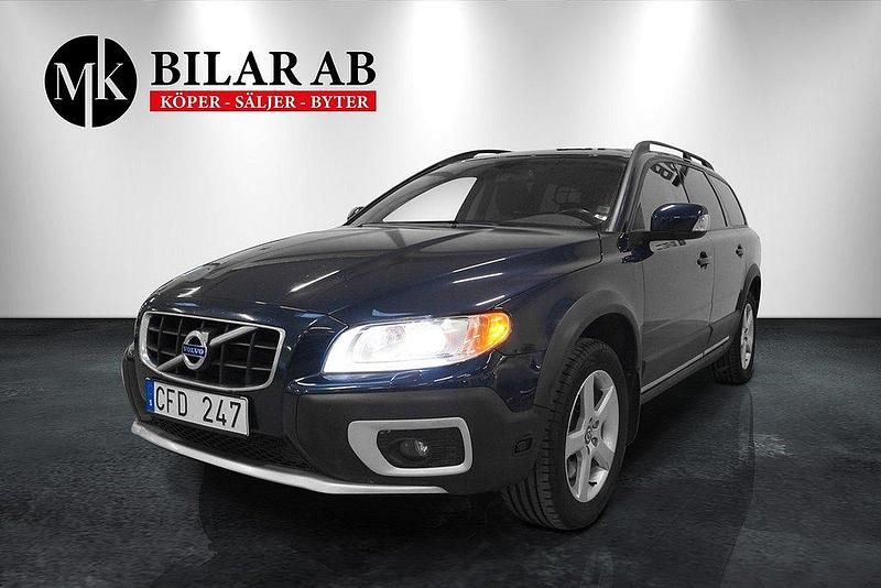 Mörkblå Begagnad 2010 Volvo XC70 Kinetic SUV | 174 900 kr (Marknadspris) - Bild 1/4