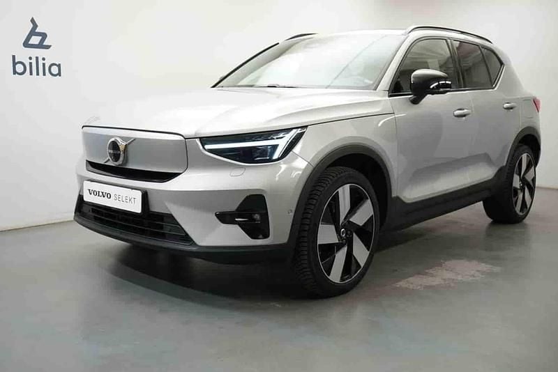 Silver Begagnad 2024 Volvo XC40 SUV | 479 900 kr - Bild 1/1