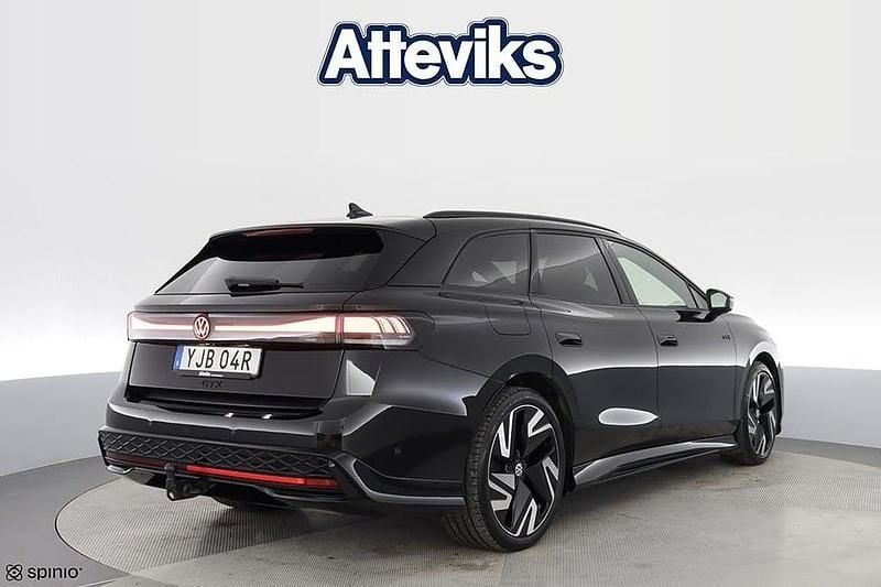 Begagnad VW ID.7 GTX 250 kW (340 HK) 2024 Svart Kombi