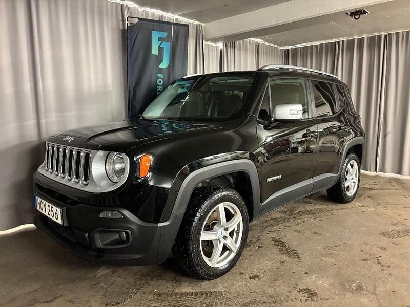 Svart Begagnad 2015 Jeep Renegade Limited SUV | 129 900 kr (Lite dyr) - Bild 1/4