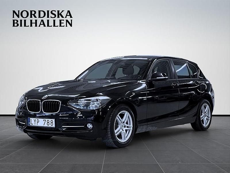 Begagnad BMW 116 Sport Line 116 HK (85 kW) 2011 Svart Halvkombi