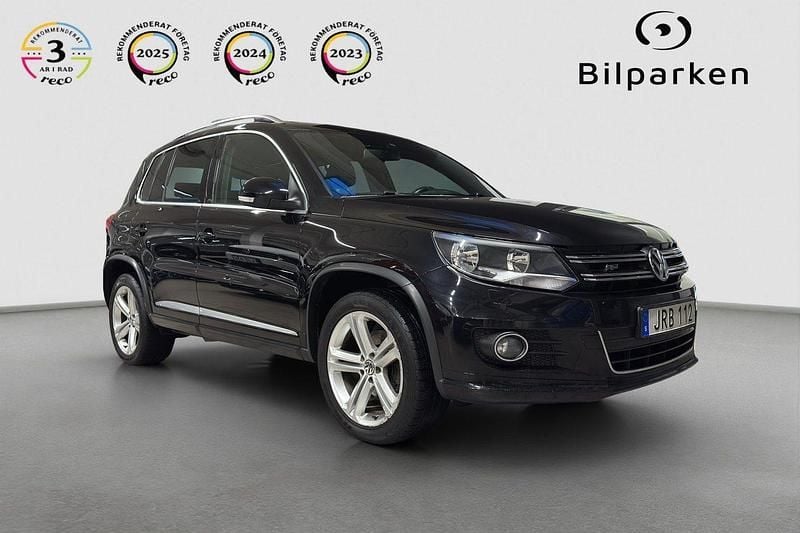 Svart Begagnad 2014 VW Tiguan Sportline SUV | 119 990 kr (Lite dyr) - Bild 1/4