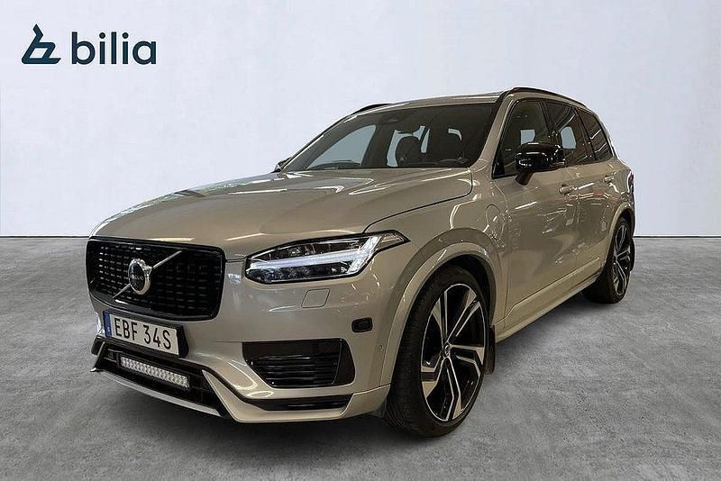 Silver Begagnad 2022 Volvo XC90 SUV | 694 900 kr (Lite dyr) - Bild 1/4