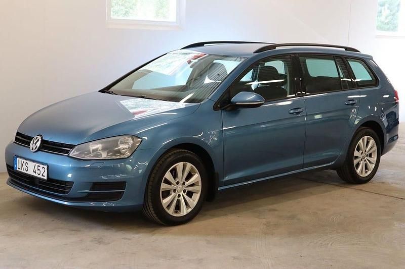 Blå Begagnad 2013 VW Golf VII Kombi | 83 900 kr (Marknadspris) - Bild 1/4