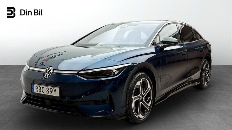 Blå Begagnad 2024 VW ID.7 Sedan | 539 900 kr (Superpris) - Bild 1/4