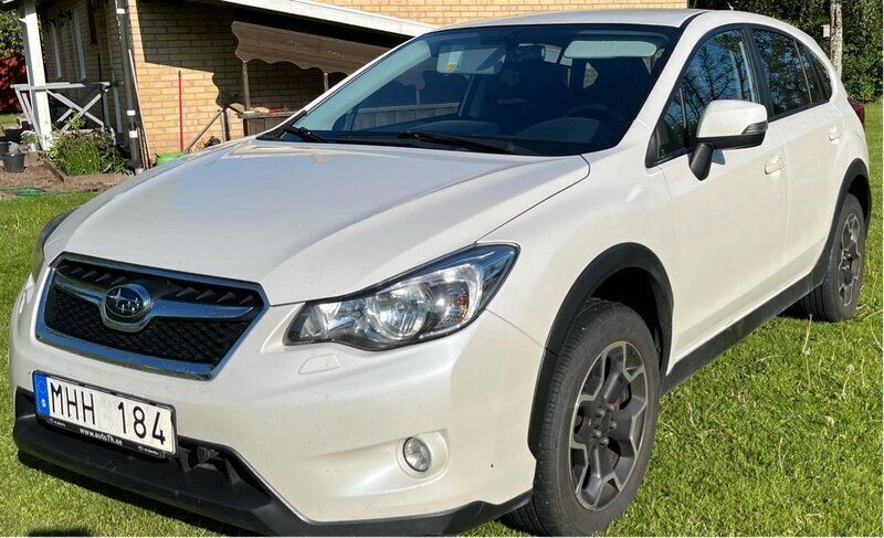 Vit Begagnad 2012 Subaru XV SUV | 70 000 kr - Bild 1/4