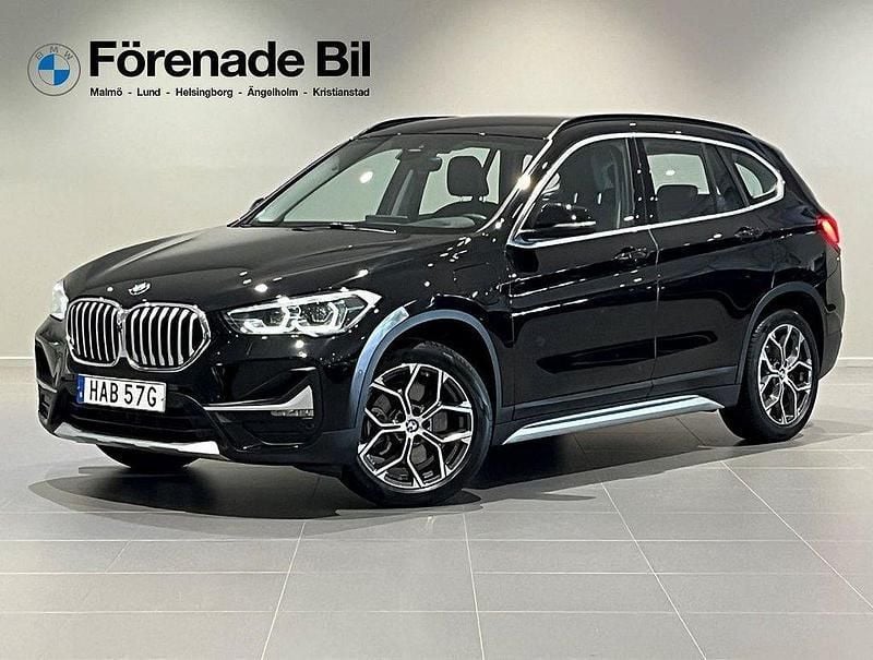 Svart Begagnad 2020 BMW X1 xLine SUV | 289 000 kr (Marknadspris) - Bild 1/4