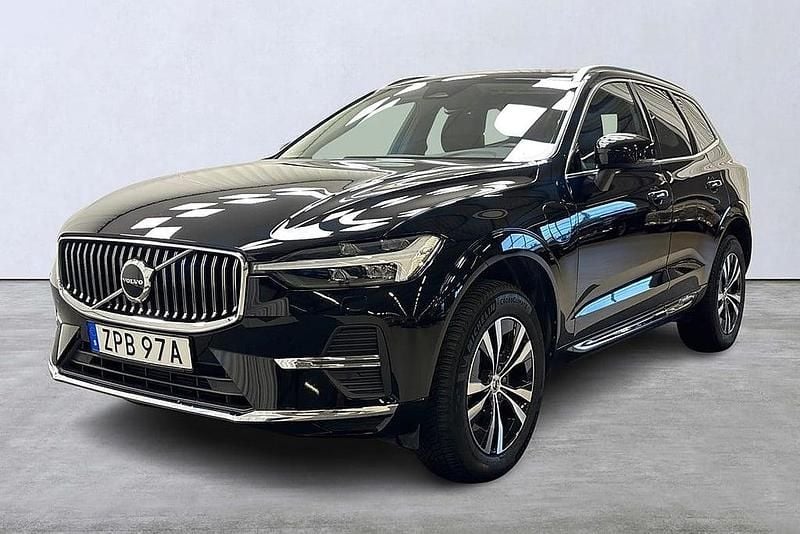 Svart Begagnad 2022 Volvo XC60 Core SUV | 449 900 kr (Marknadspris) - Bild 1/4