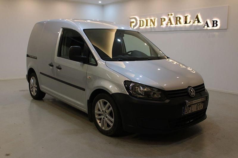 Silver Begagnad 2013 VW Caddy Minibuss | 39 900 kr (Bra pris) - Bild 1/4