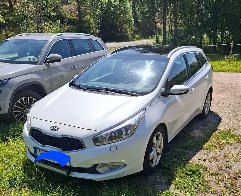 Begagnad 2015 Kia Ceed Sportswagon Kombi | 30 000 kr (Bra pris) - Bild 1/1