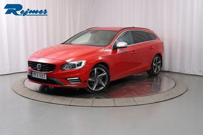 Röd Begagnad 2015 Volvo V60 Business Edition Kombi | 199 800 kr (Dyr) - Bild 1/4