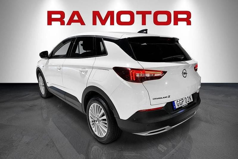 Begagnad Opel Grandland X Design Edition 224 HK (164 kW) 2020 Vit SUV