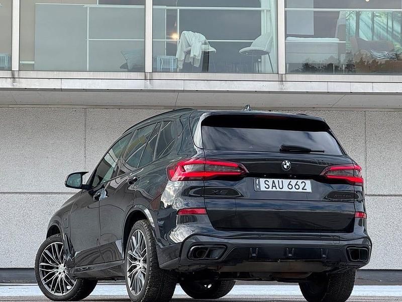 Begagnad BMW X5 M Sport 394 HK (289 kW) 2022 Svart SUV