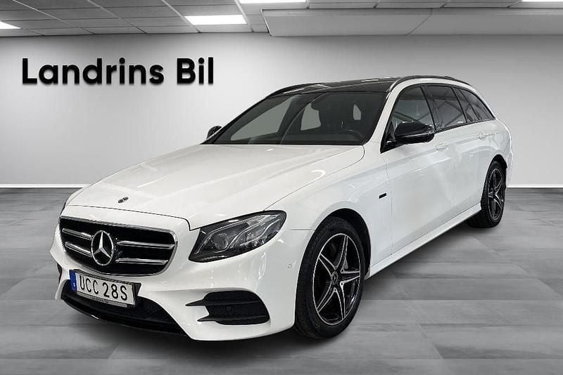 Vit Begagnad 2019 Mercedes E300 AMG Kombi | 349 900 kr (Marknadspris) - Bild 1/4