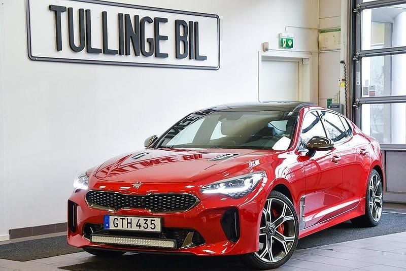 Röd Begagnad 2018 Kia Stinger Halvkombi | 339 900 kr (Superpris) - Bild 1/4