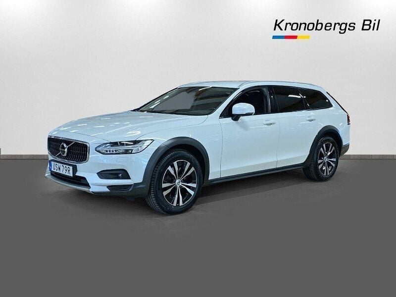 Vit Begagnad 2021 Volvo V90 CC Momentum Kombi | 374 500 kr (Marknadspris) - Bild 1/4