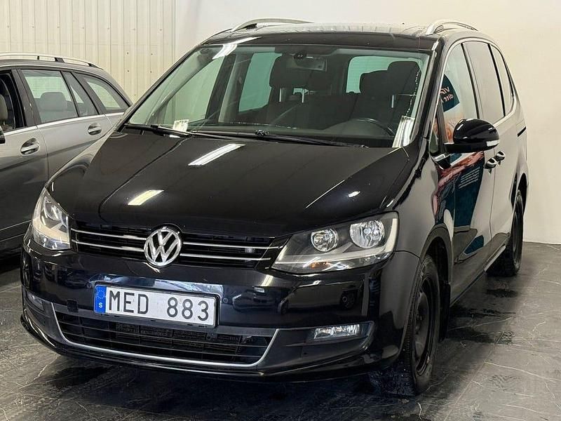 Begagnad VW Sharan 140 HK (102 kW) 2011 Svart Minibuss