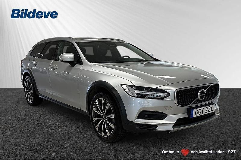 Begagnad 2022 Volvo V90 CC Kombi | 399 900 kr (Marknadspris) - Bild 1/4