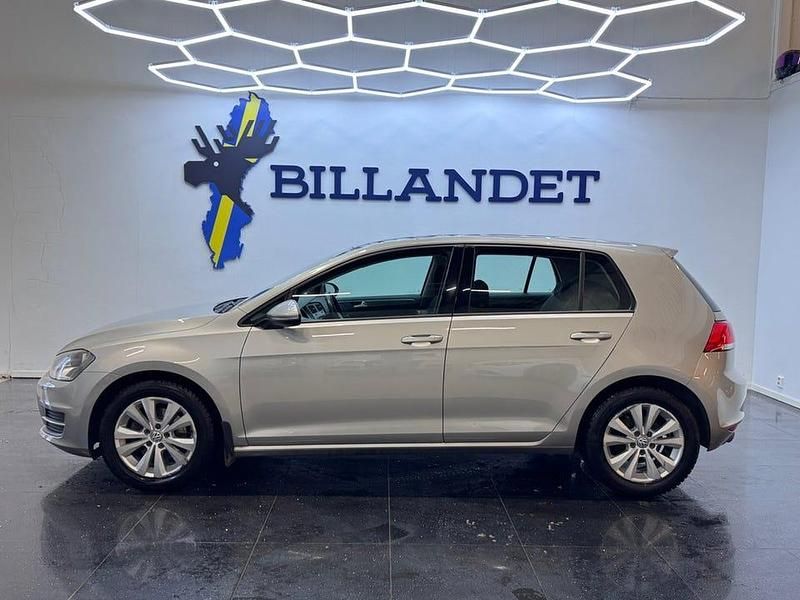 Begagnad VW Golf VII 105 HK (77 kW) 2012 Silver Halvkombi