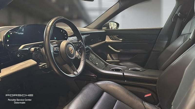 Begagnad Porsche Taycan Cross Turismo 22 kW (30 HK) 2022 Grå Kombi