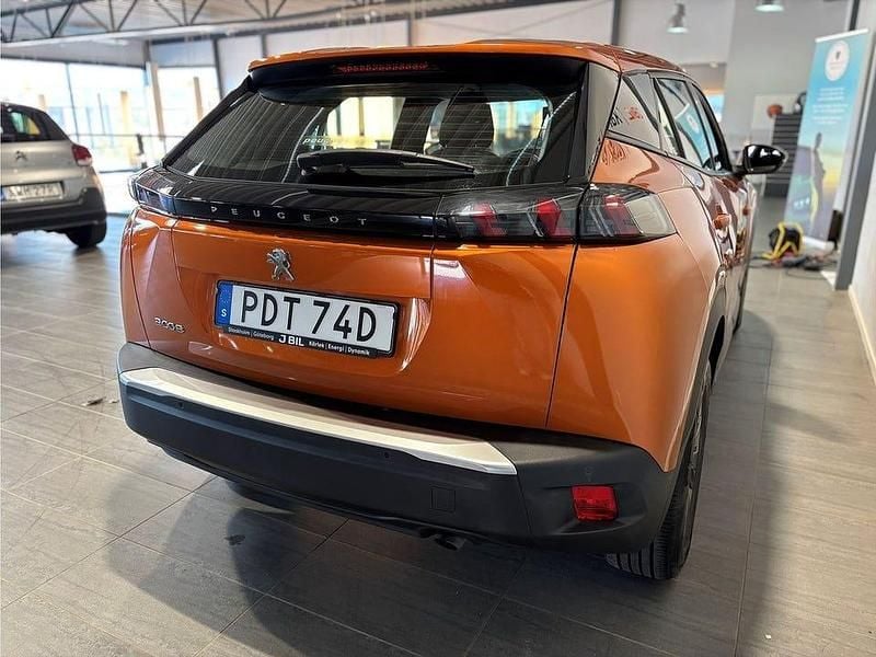 Begagnad Peugeot 2008 Active 101 HK (74 kW) 2022 Orange SUV