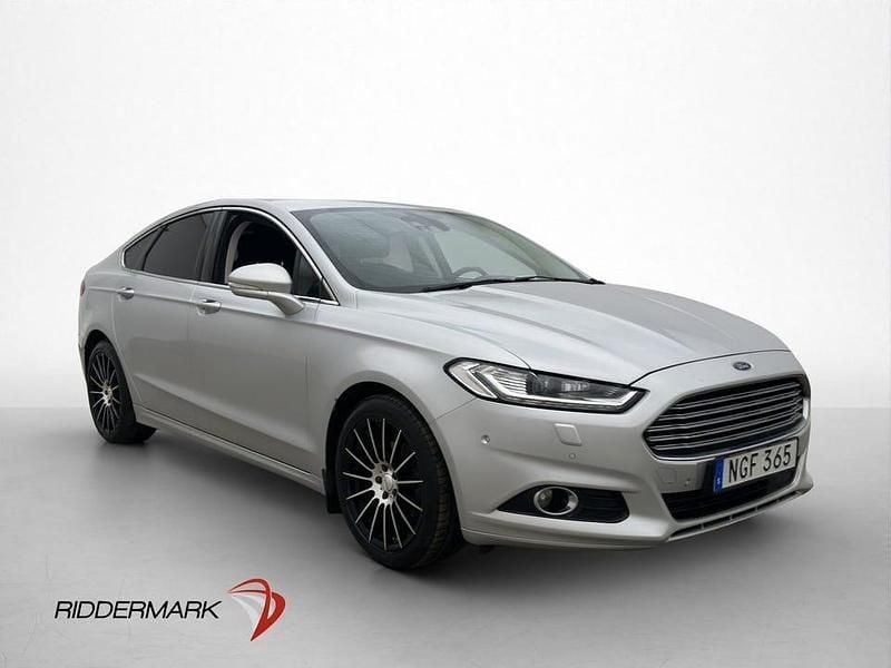 Begagnad Ford Mondeo Business Edition 180 HK (132 kW) 2016 Grå Halvkombi