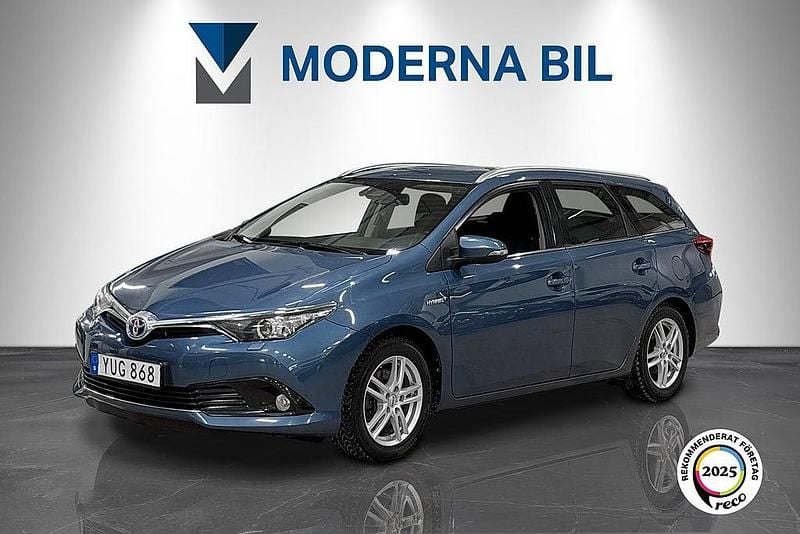 Blå Begagnad 2017 Toyota Auris Touring Sports Edition Kombi | 134 900 kr (Marknadspris) - Bild 1/4