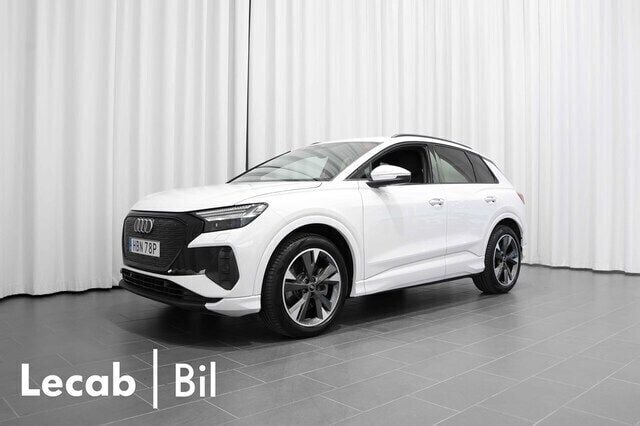 Vit (glaciärvit metallic) Begagnad 2023 Audi Q4 e-tron Advanced Plus SUV | 459 500 kr (Superpris) - Bild 1/4
