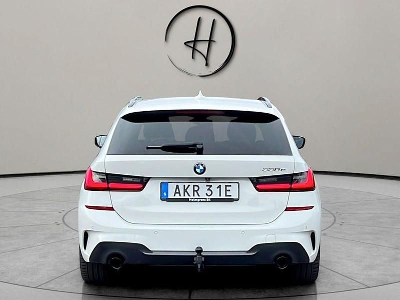 Begagnad BMW 330 M Sport 292 HK (214 kW) 2021 Vit Kombi