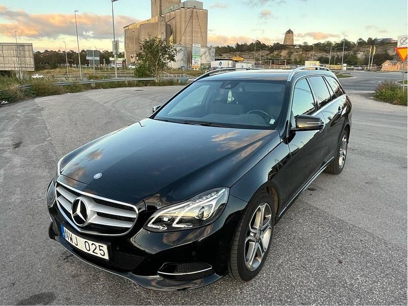 Svart Begagnad 2014 Mercedes E350 Kombi | 175 000 kr (Lite dyr) - Bild 1/4